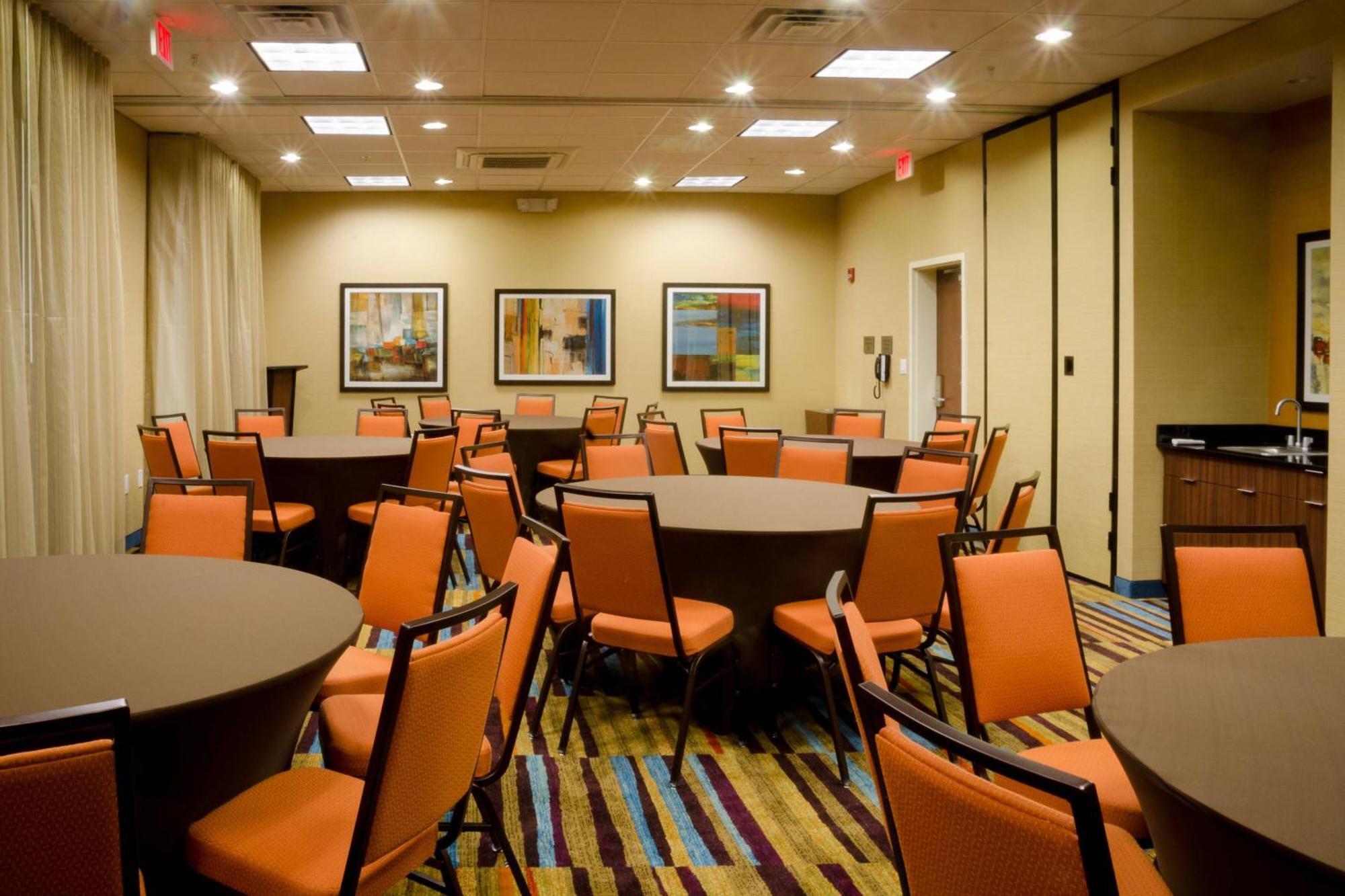 Fairfield Inn & Suites By Marriott Fayetteville North Buitenkant foto