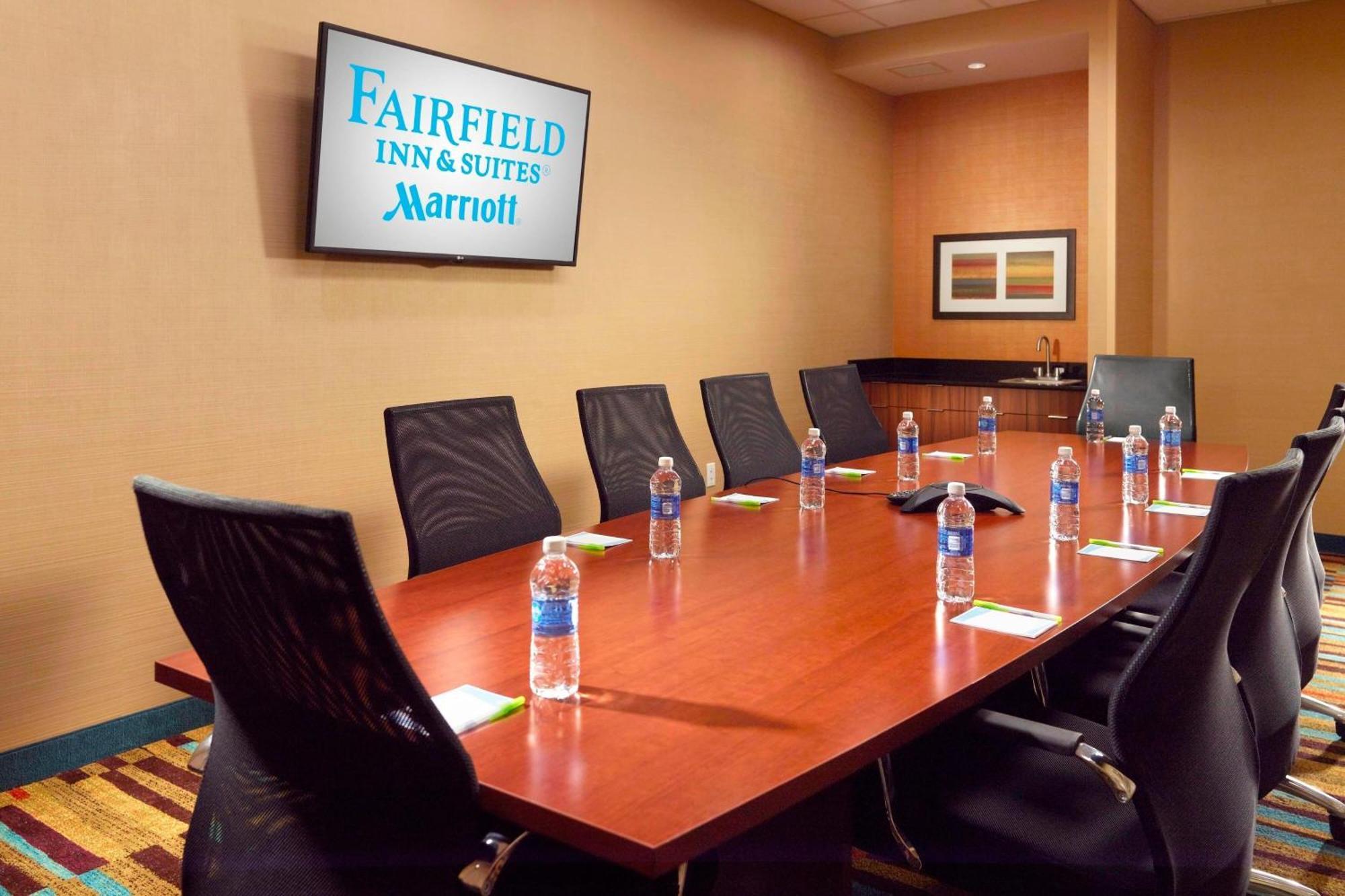 Fairfield Inn & Suites By Marriott Fayetteville North Buitenkant foto