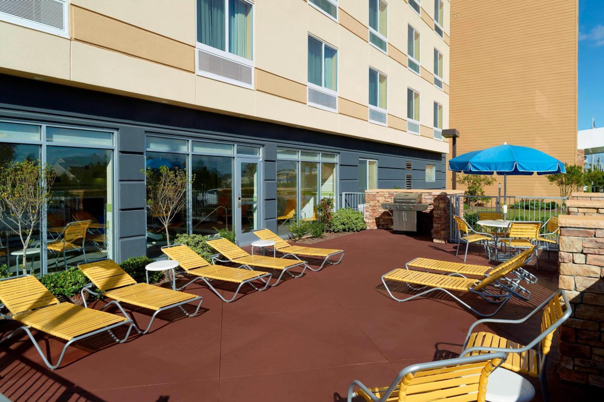 Fairfield Inn & Suites By Marriott Fayetteville North Buitenkant foto